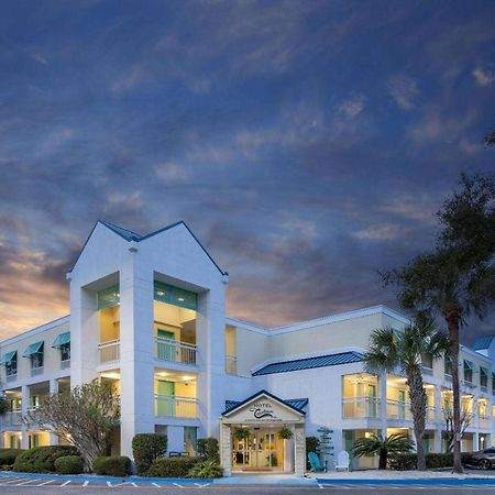 Hotel Carolina A Days Inn By Wyndham Hilton Head Island Exteriör bild