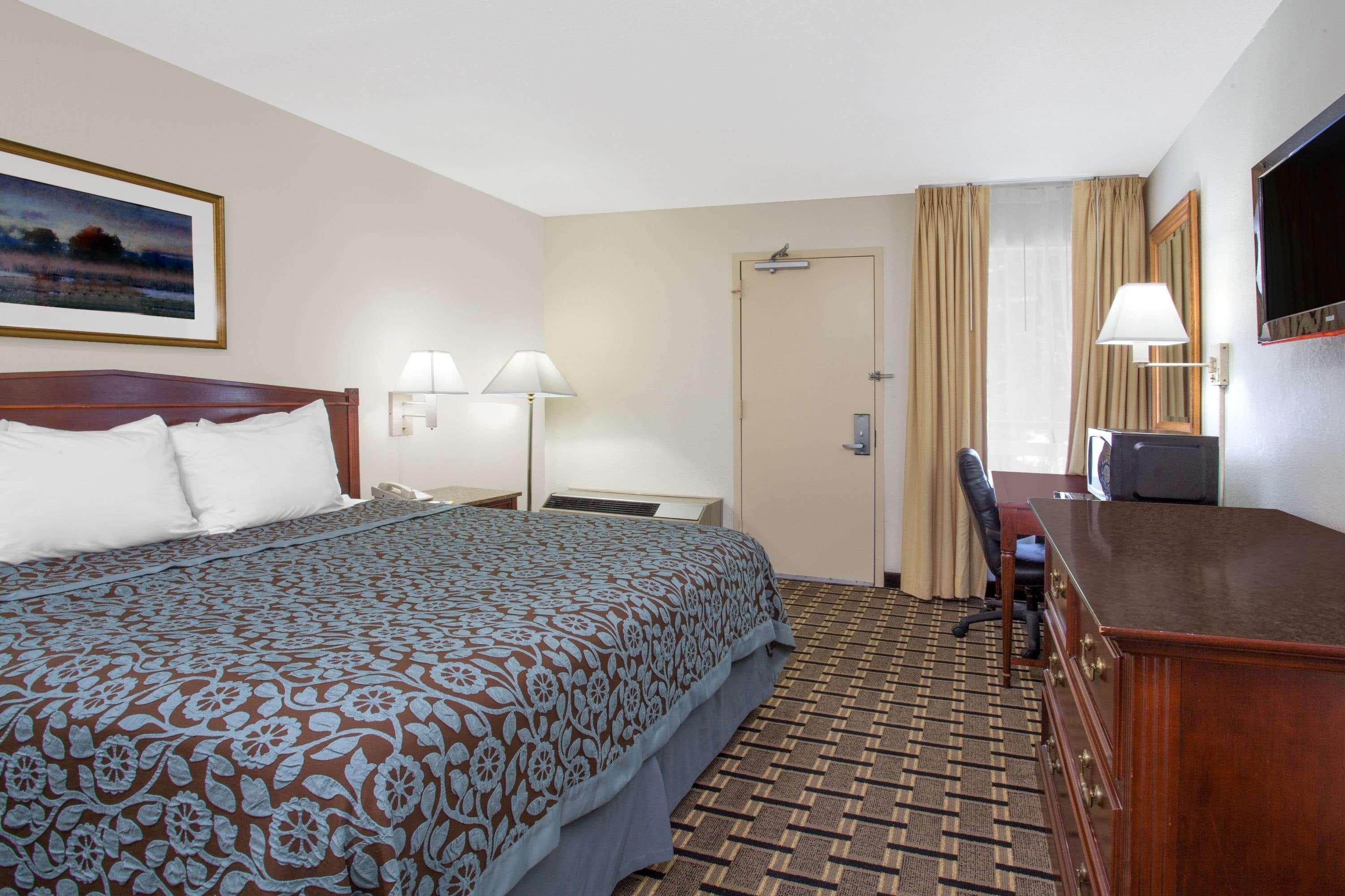 Hotel Carolina A Days Inn By Wyndham Hilton Head Island Exteriör bild