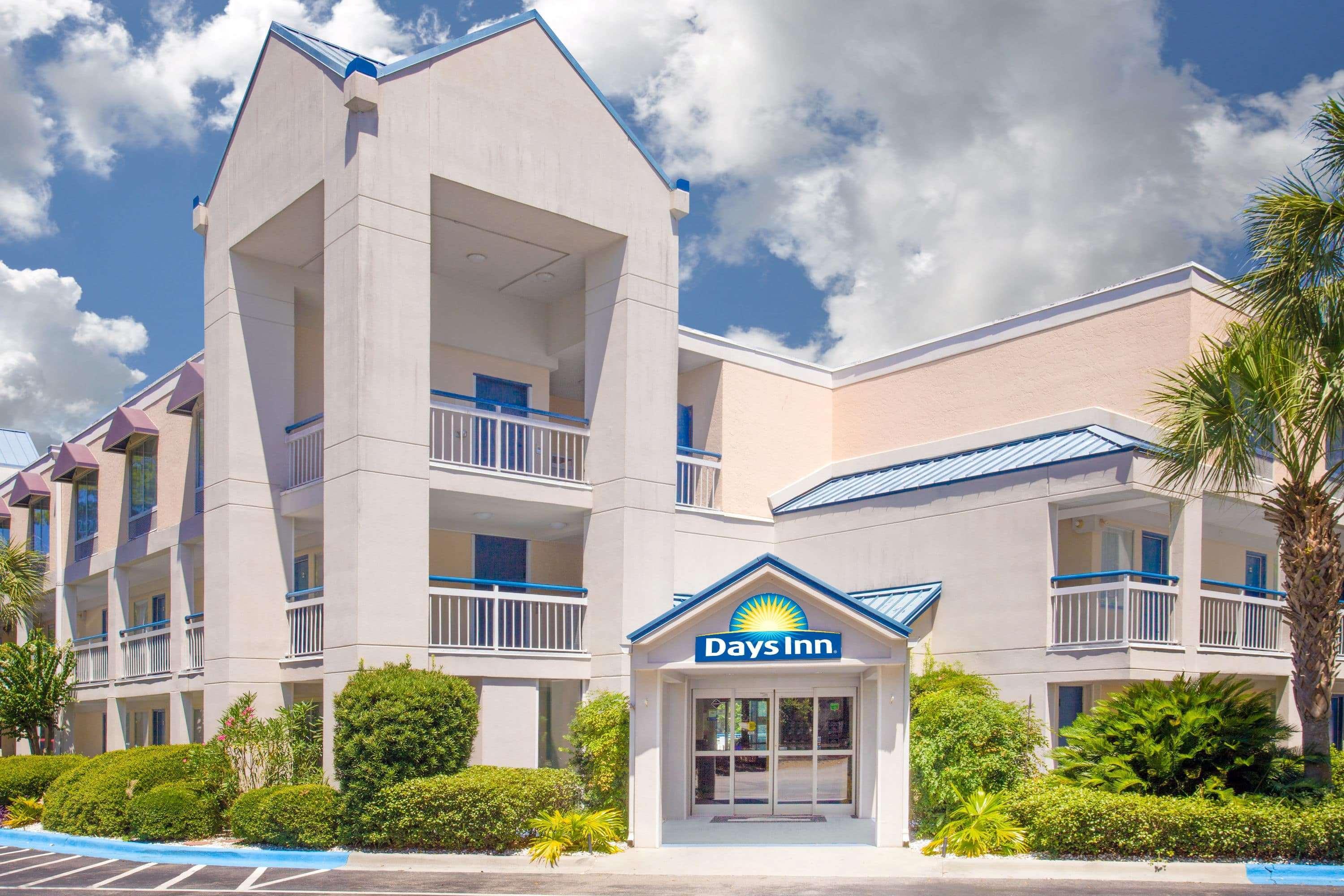 Hotel Carolina A Days Inn By Wyndham Hilton Head Island Exteriör bild