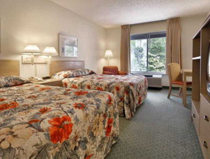 Hotel Carolina A Days Inn By Wyndham Hilton Head Island Exteriör bild